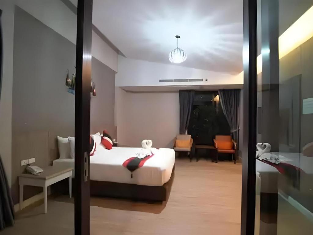 Chatnipa Beach Resort By Morseng Ban Hat Lek Zewnętrze zdjęcie